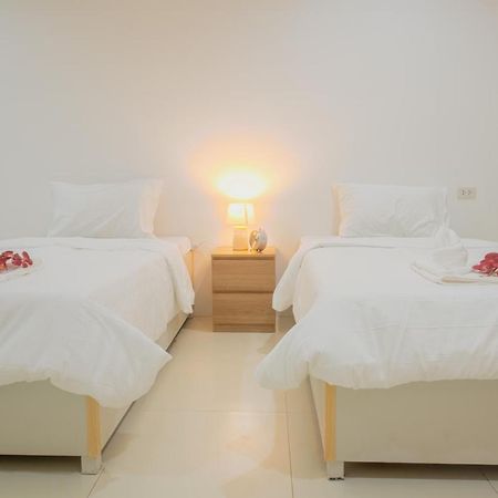 ตะวันแมนชั่น Apartment Ban Na Khua Exterior photo