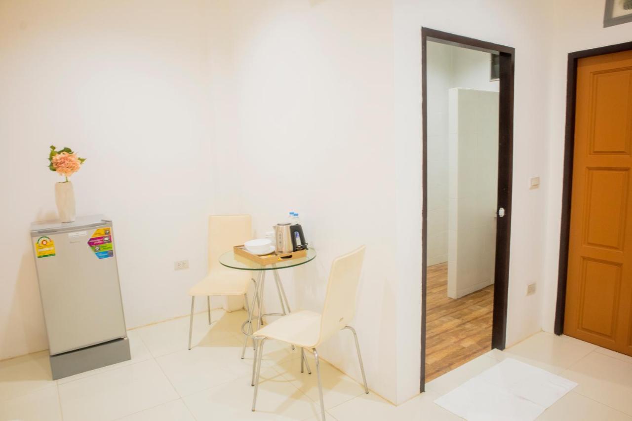 ตะวันแมนชั่น Apartment Ban Na Khua Exterior photo
