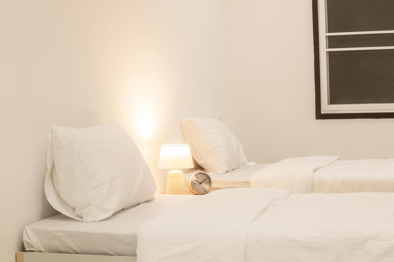 ตะวันแมนชั่น Apartment Ban Na Khua Exterior photo